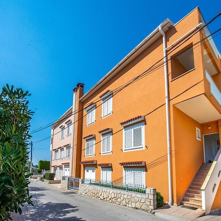 Apartments Cvito نوفاليا المظهر الخارجي الصورة