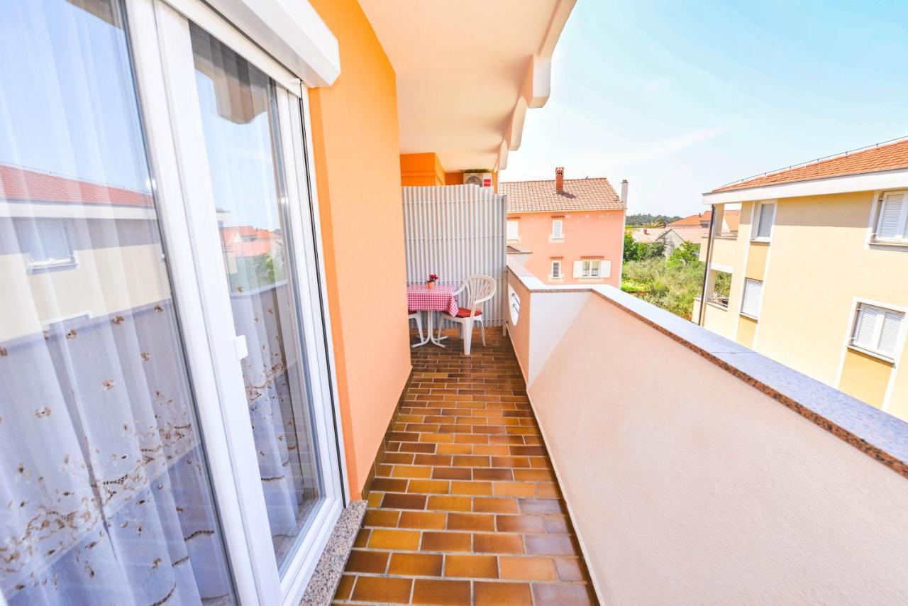 Apartments Cvito نوفاليا المظهر الخارجي الصورة