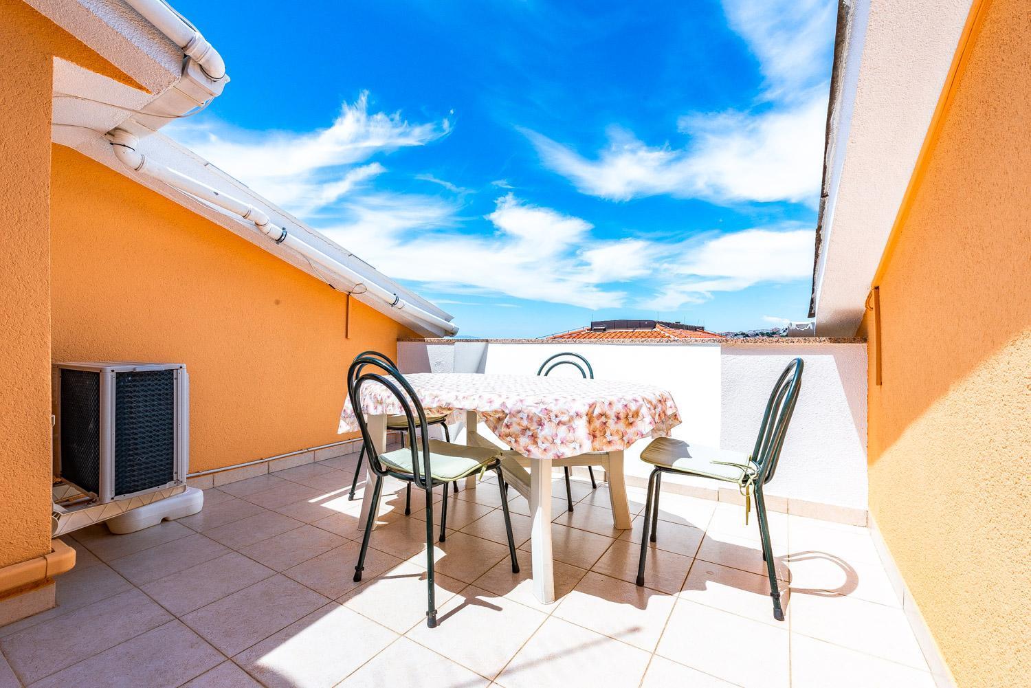 Apartments Cvito نوفاليا المظهر الخارجي الصورة