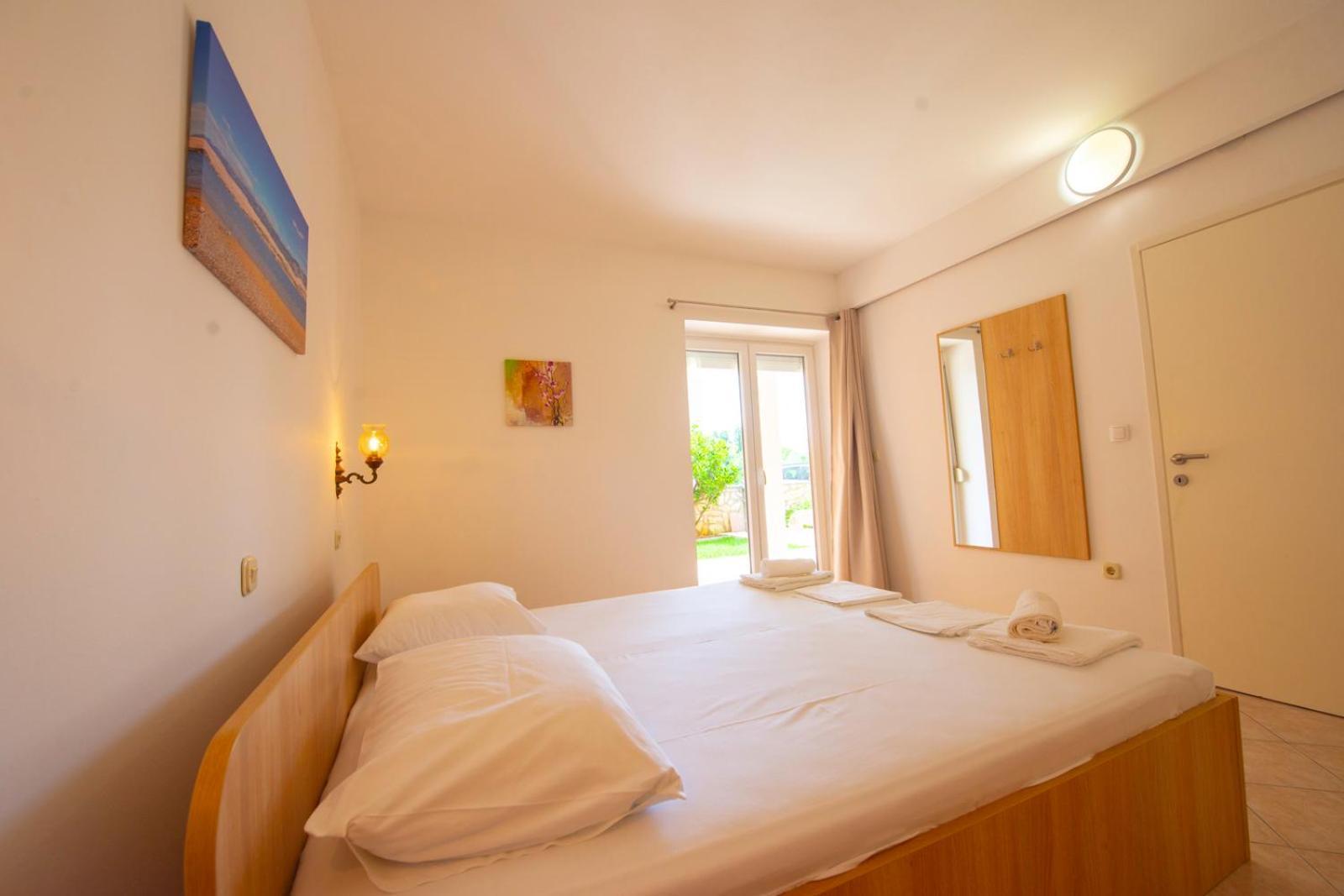 Apartments Cvito نوفاليا المظهر الخارجي الصورة